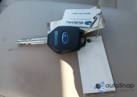 2018 Subaru Outback 2.5I Premium z USA, uszkodzony, nr VIN 4S4BSADC1J3208350